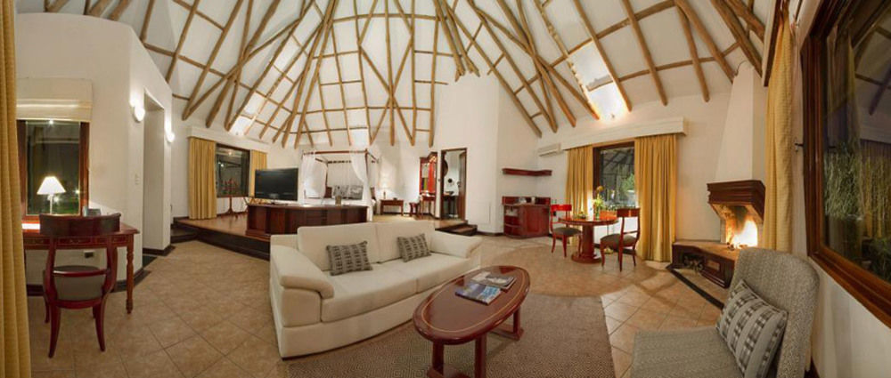 Royal Palm Galapagos, Curio Collection Hotel By Hilton Bellavista  Exterior photo